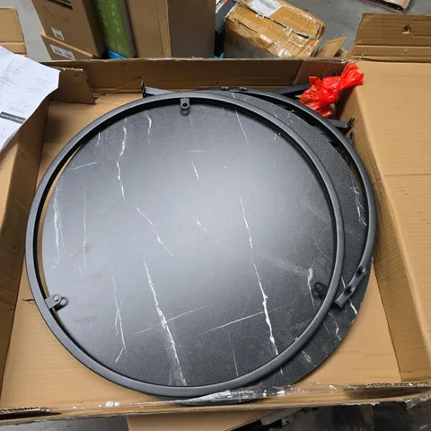 STONE EFFECT CIRCULAR TABLE