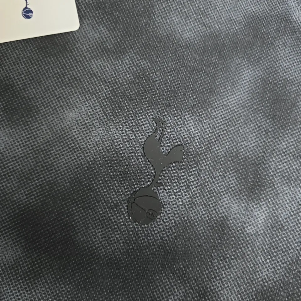 TOTTENHAM HOTSPUR OFFICIAL MERCHANDISE HOODIE – GREY, YOUTH UK 13