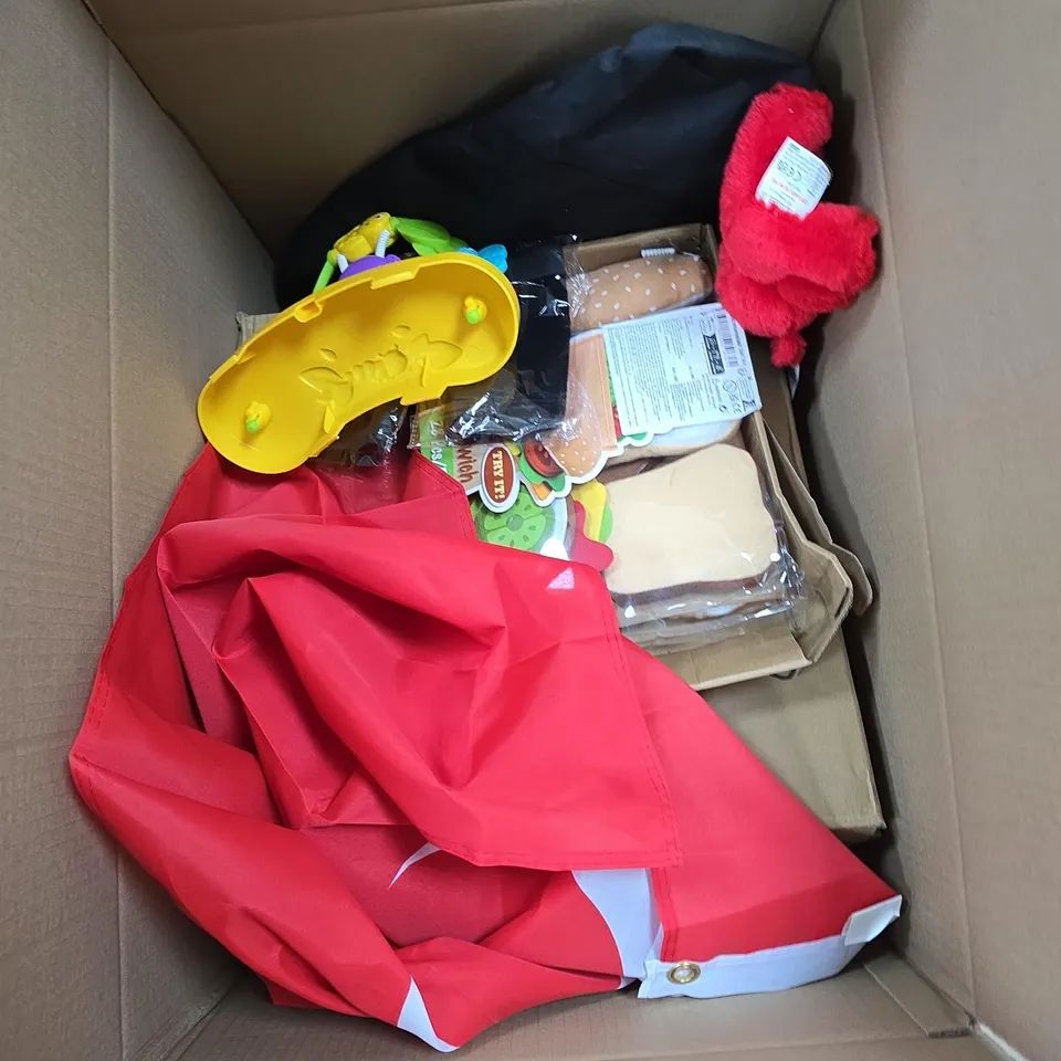 BOX OF APPROXIMATELY 12 ASSORTED ITEMS TO INCLUDE: SKULLPANDA 