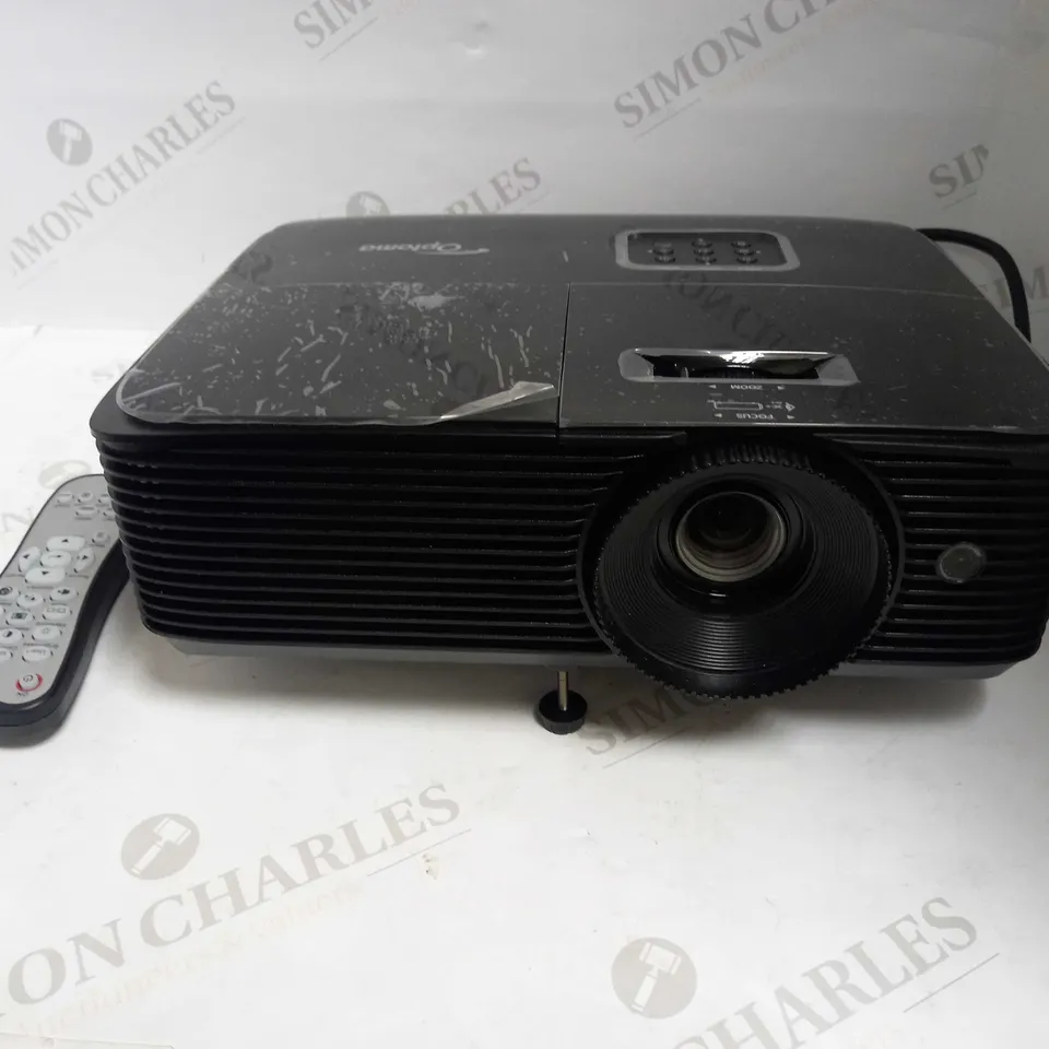 OPTOMA UHD42 4K UHD GAMING AND HOME ENTERTAINMENT PROJECTER RRP £1199.99