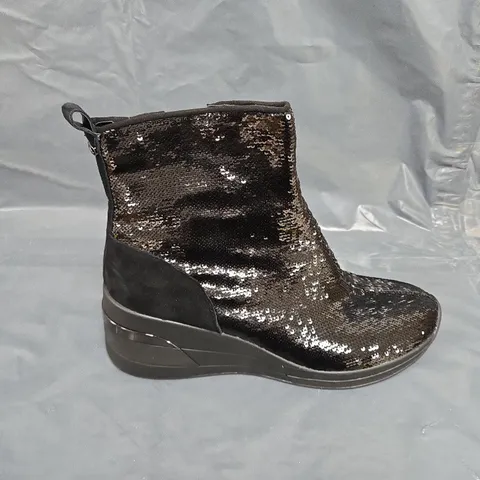 BOXED PAIR OF DUNE BLACK SEQUIN WEDGE TRAINER - UK SIZE 7