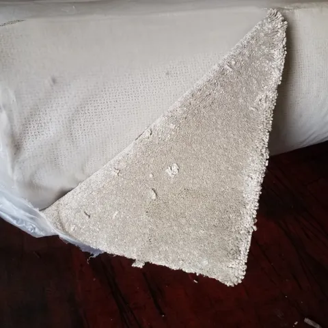 ROLL OF QUALITY EC HEARTLAND ULTRA KEMPSEY CARPET APPROXIMATELY 4.3×5M