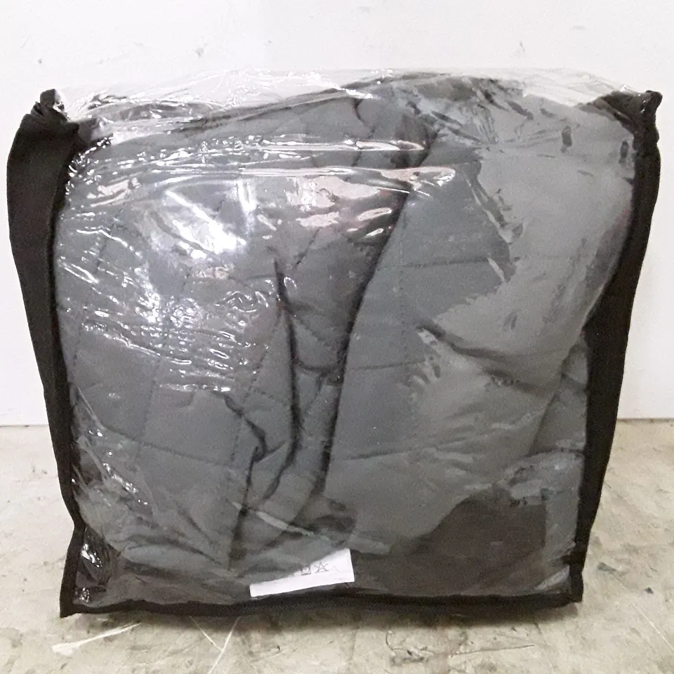 MICROFIBRE/MIRCOSUEDE BOX CUSHION SET