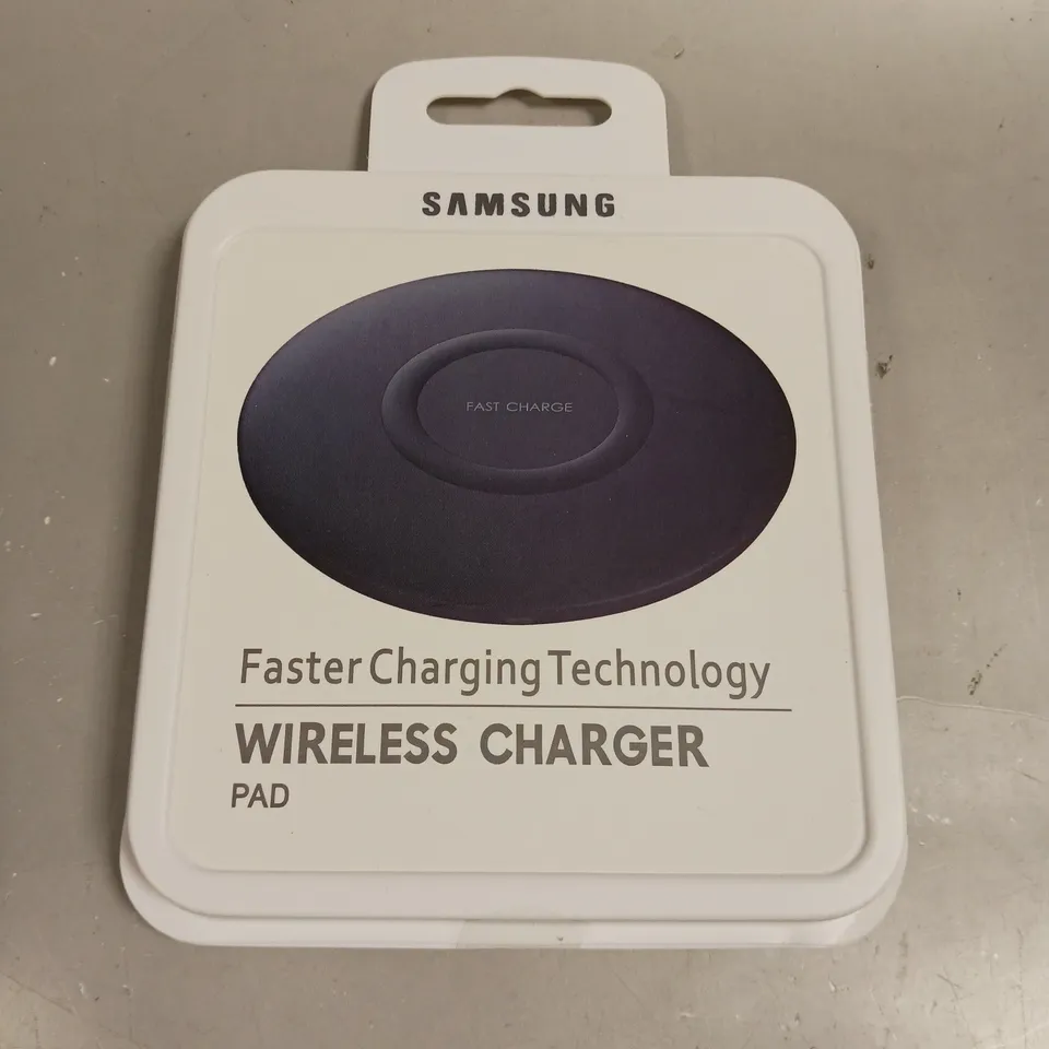 SEALED SAMSUNG WIRELESS CHARGING PAD 