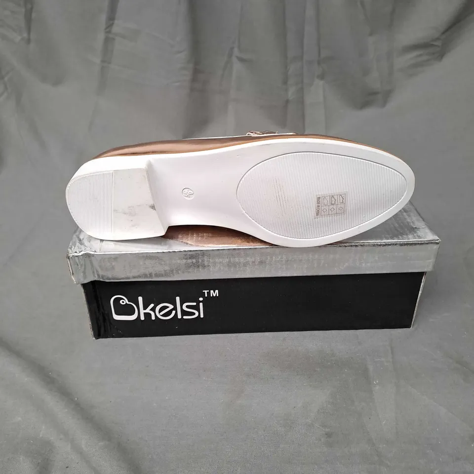 BOX OF APPROXIMATELY 10 PAIRS OF KELSI LOAFER SHOES IN ASSORTED COLOURS - VARIOUS SIZES 