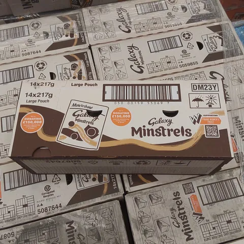 PALLET TO CONTAIN APPROX 46 BOXES OF GALAXY MINSTRELS - 14 X 217g POUCHES PER BOX // BEST BEFORE: 04/05/25