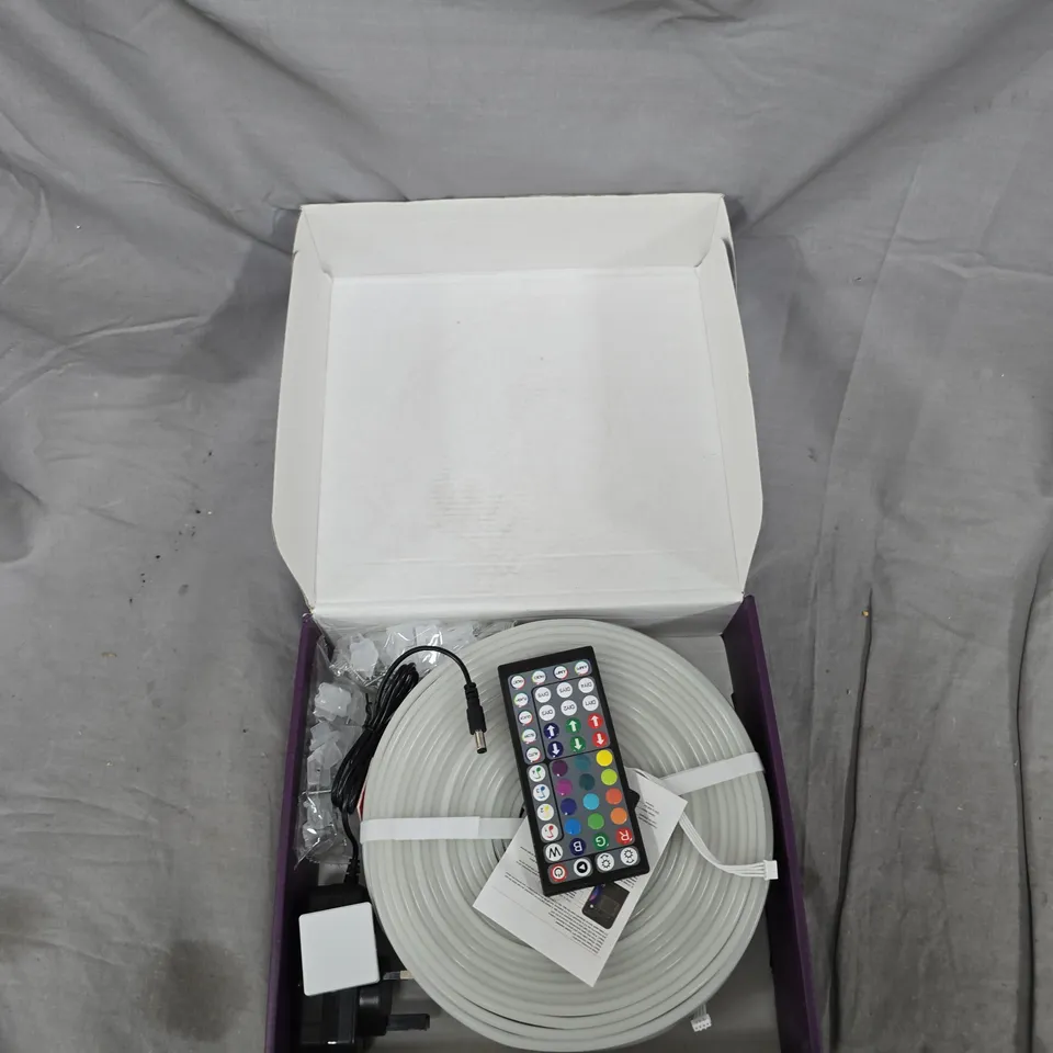 LED NEON ROPE LIGHTS WITH REMOTE – COLOUR CHANGING KIT