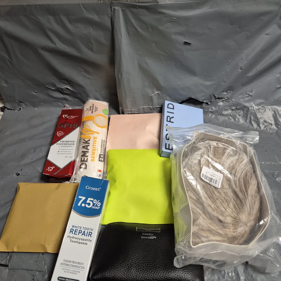 TOTE OF APPROXIMATELY 15 ASSORTED COSMETIC ITEMS TOO INCLUDE TOOTHPASTE, WIGS AND ESTRID