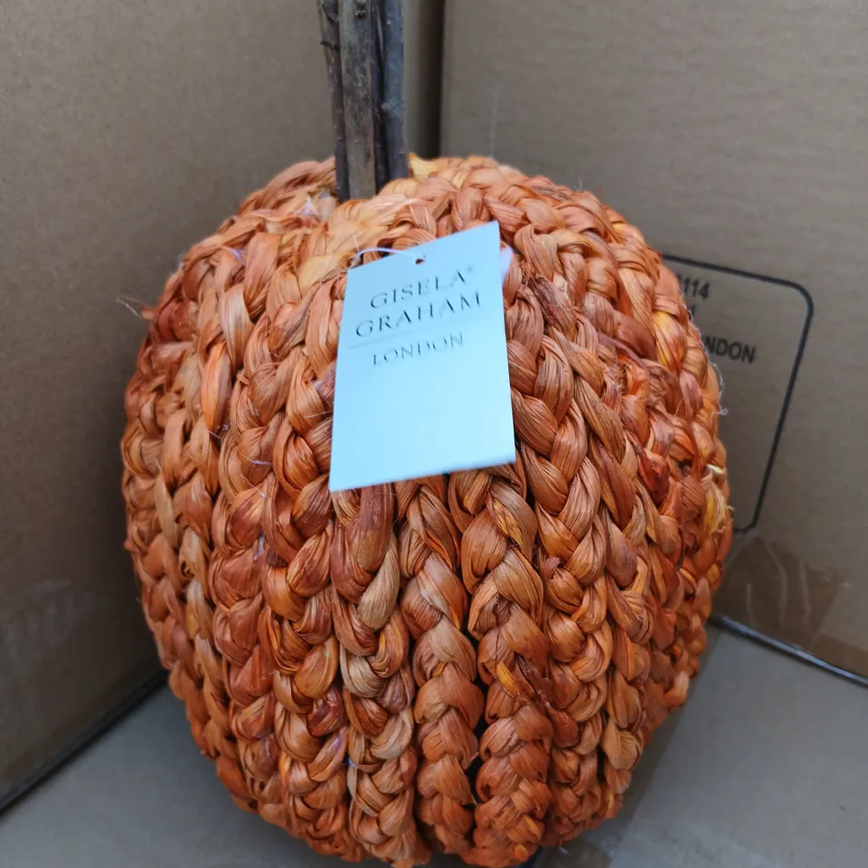 APPROXIMATELY 12 BRAND NEW GISELLA GRAHAM LONDON WOVEN PUMPKIN ORNAMENT