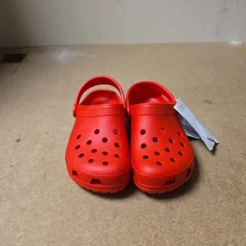 CRORCS CLASSIC CLOG K SIZE UK C13 UN BOXED CHILDRENS TAGGED