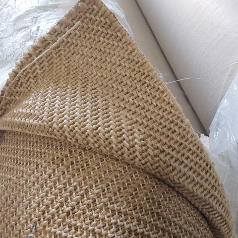 ROLL OF QUALITY EASISIAL CHEVRON CARPET - APPROXIMATELY 5.8 x 4M