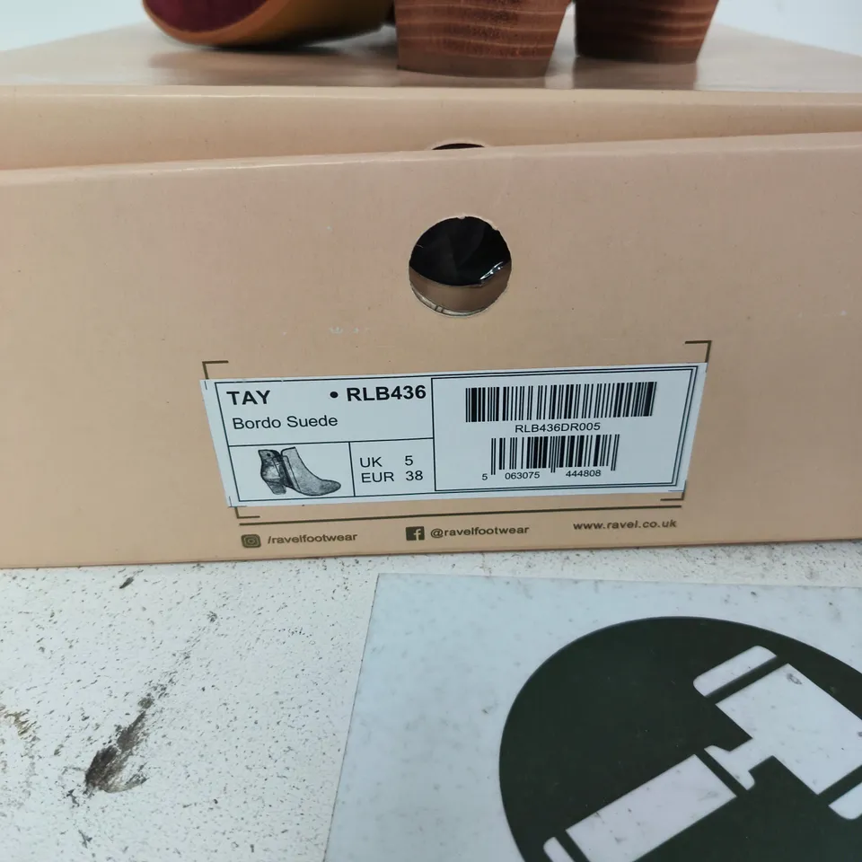 RAVEL BORDO SUEDE ANKLE BOOTS – UK 5 (EU 38)