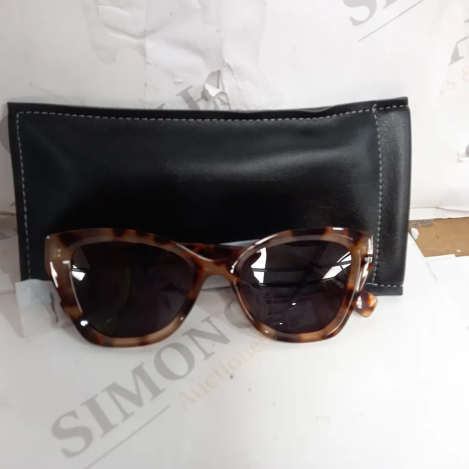 HUMMINGBIRD SUNGLASSES TORTOISE SHELL WITH CLEANING CLOTH AND BLACK CASE