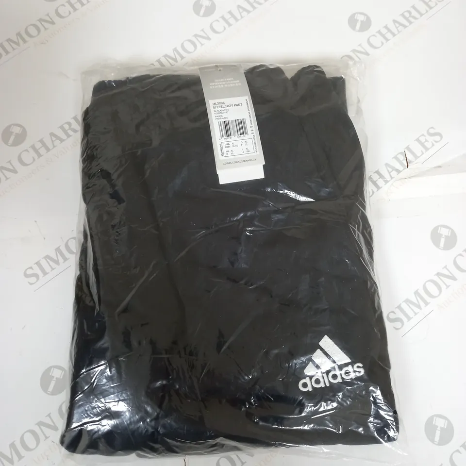BAGGED ADIDAS FLEECED TRACKSUIT BOTTOMS SIZE XL