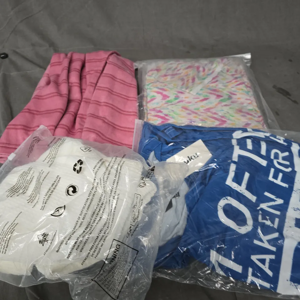 APPROXIMATELY 25 ASSORTED CLOTHING AND FASHION PRODUCTS IN VARIOUS STYLES AND SIZES - COLLECTION ONLY