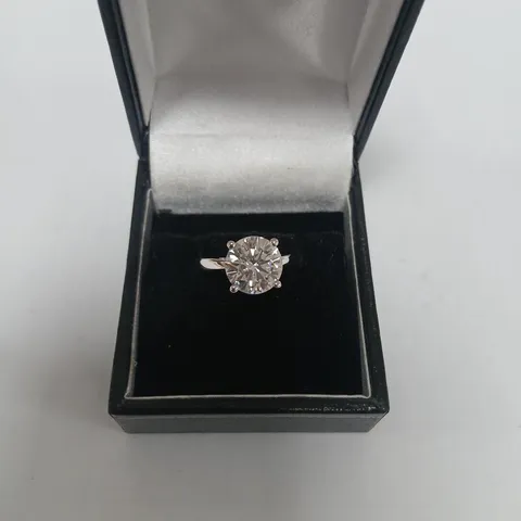 9CT WHITE GOLD SOLITAIRE SET WITH A LAB GROWN DIAMOND WEIGHING +3.02CT