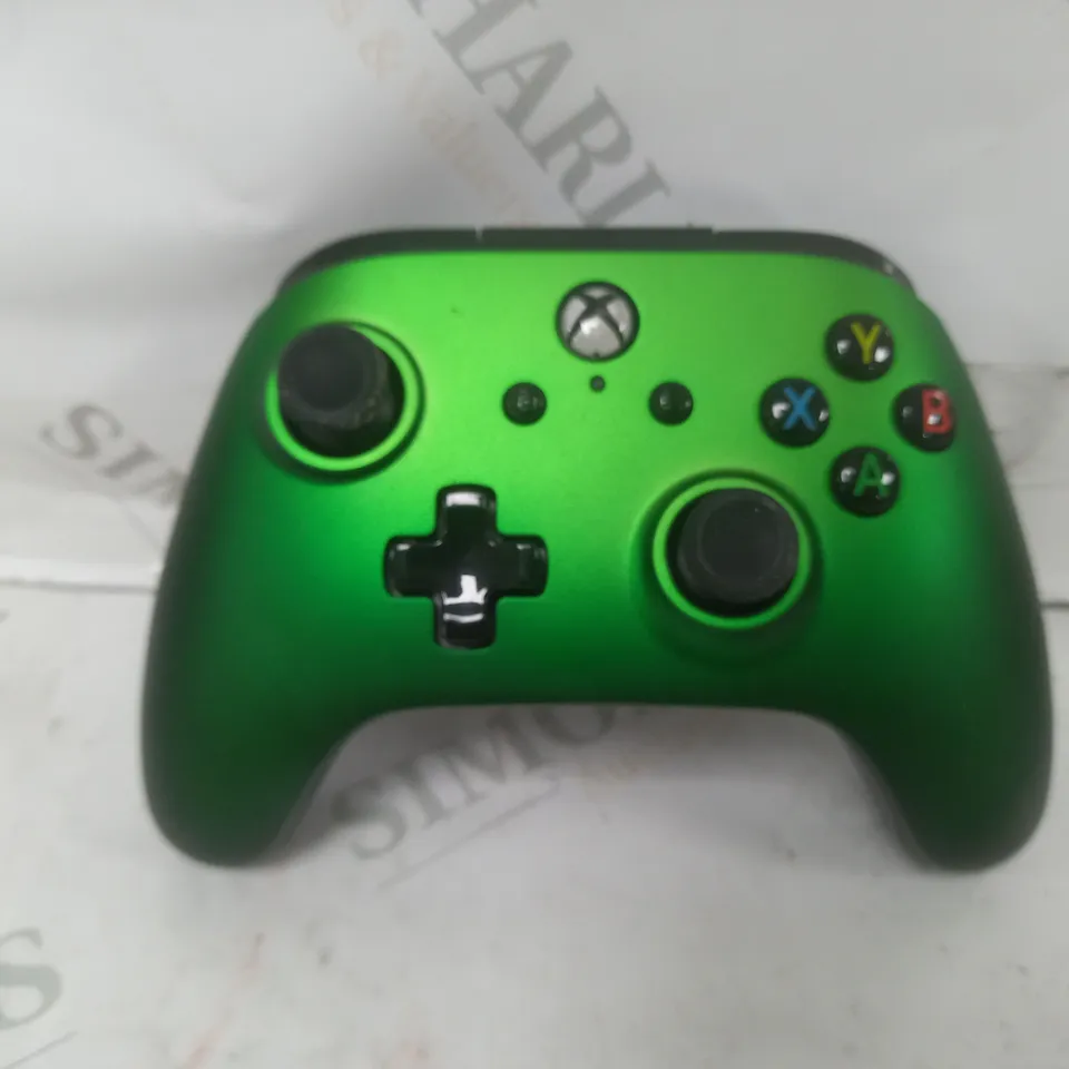 BOXED POWERA XBOX ONE & WINDOWS 10 WIRED CONTROLLER