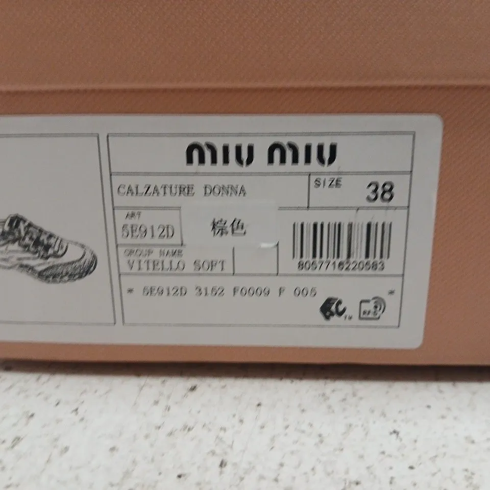 BOXED PAIR OF MIU MIU WOMEN'S SNEAKERS – WHITE & TAN, UK 5