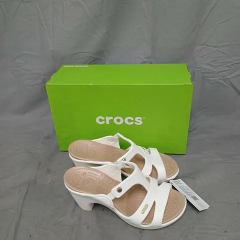 CROCS CYPRUS V HEEL W SANDALS – WHITE, UK 7