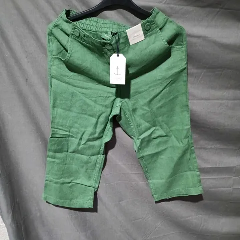 GREEN GARMENT-DYED LINEN CROPPED TROUSERS – UK 12 SEA SALT CORNWALL