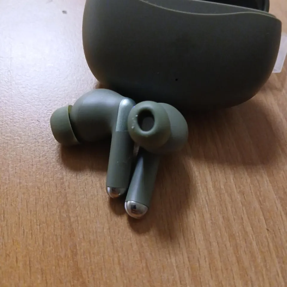 ULTIMA EE7562MGRNTES OLIVE GREEN WIRELESS EARBUDS WITH CHARGING CASE