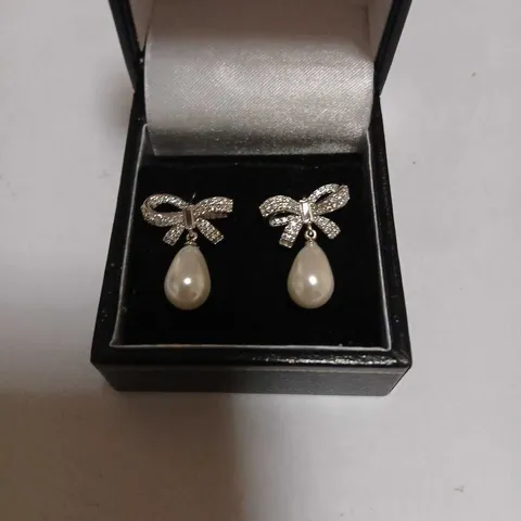 DIAMONIQUE 0.5CT TW BOW & PEARL EARRINGS STERLING SILVER