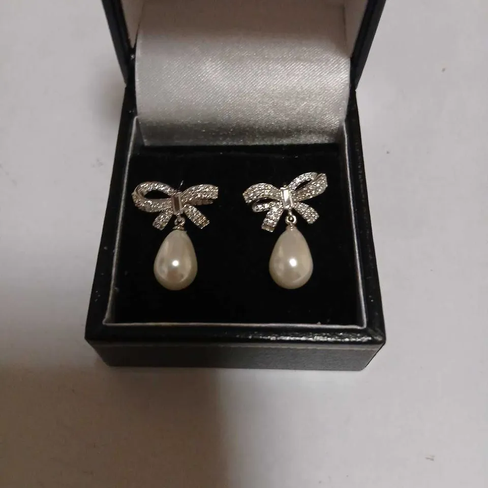 DIAMONIQUE 0.5CT TW BOW & PEARL EARRINGS STERLING SILVER