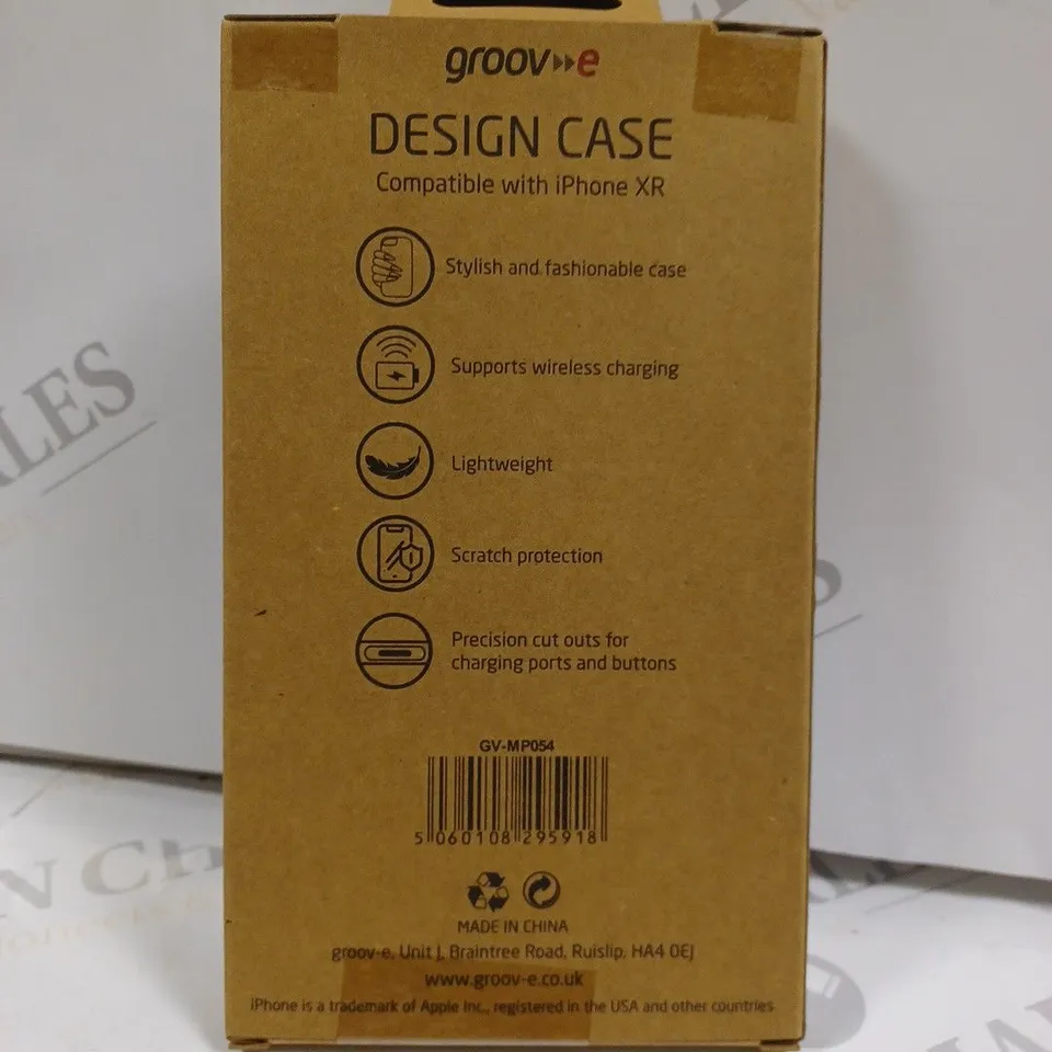 LOT OF APPROXIMATELY 80 ANIMAL DESIGN CASES FOR IPHONE XR