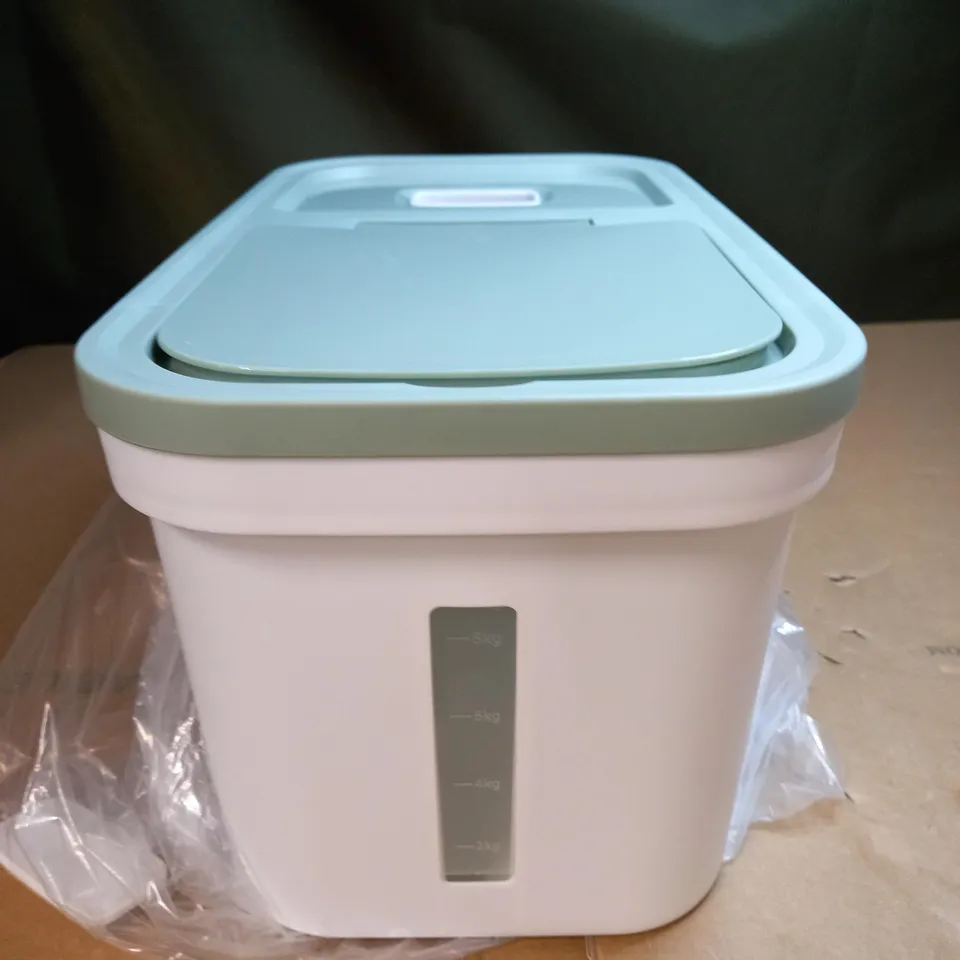 DESIGNER PLASTIC FOOD STORAGE MEASUREMENT CONTAINER 