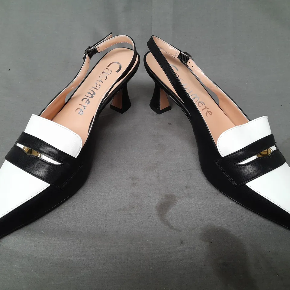 BOXED PAIR OF CASTAMERE POINTED TOE SLINGBACK HEELS IN BLACK/WHITE EU SIZE 40.5