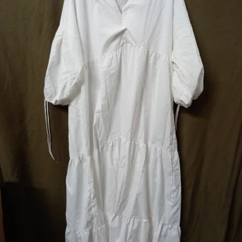 BOOHOO BUTTON THROUGH MAXI DRESS - WHITE - UK 18