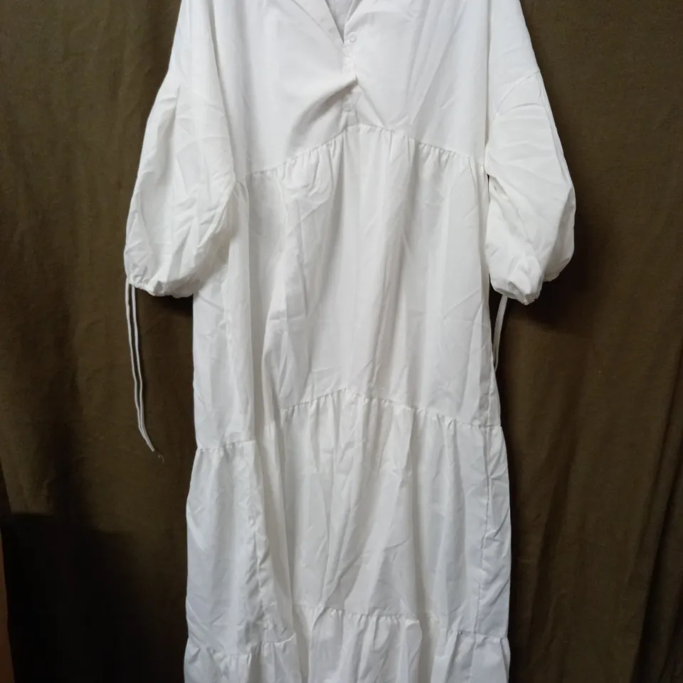 BOOHOO BUTTON THROUGH MAXI DRESS - WHITE - UK 18