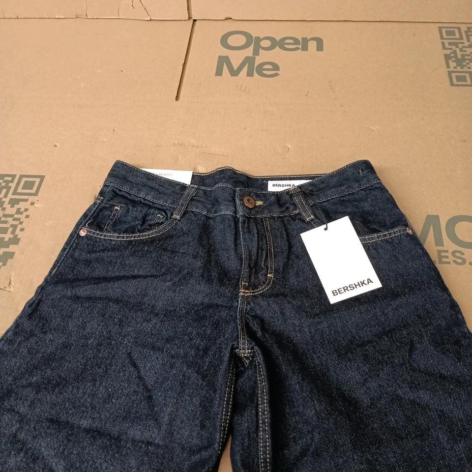 BERSHKA JEANS – WIDE LOW WAIST, UK SIZE 34 (TAG 34)