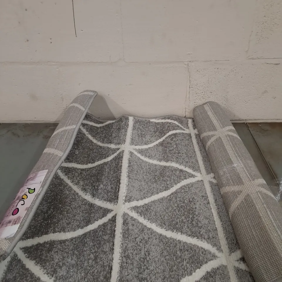 BRAND NEW PACO HOME GREY STELLA SV RUG SIZE 70CM X 140CM 