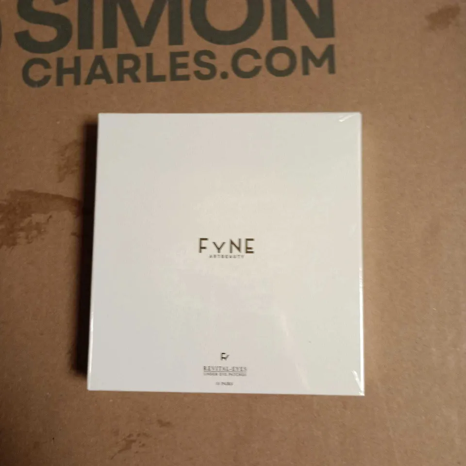 FYNE BEAUTY REVITAL-EYES UNDER EYE PATCHES – BOXED