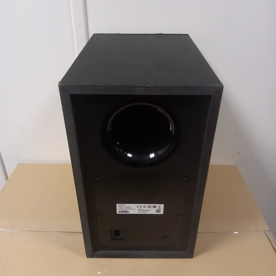 BOXED SAMSUNG Q600A SOUNDBAR WITH SUBWOOFER - COLLECTION ONLY 