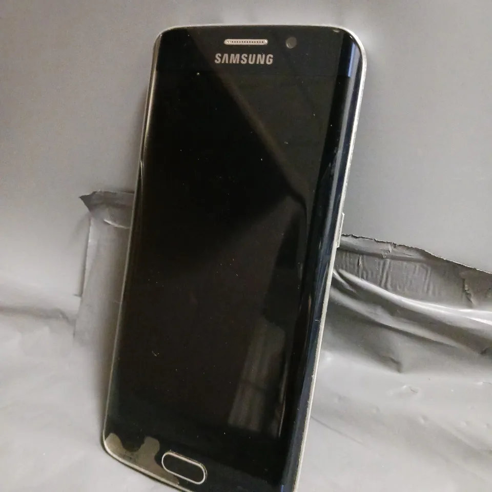 SAMSUNG GALAXY S6 EDGE SMARTPHONE