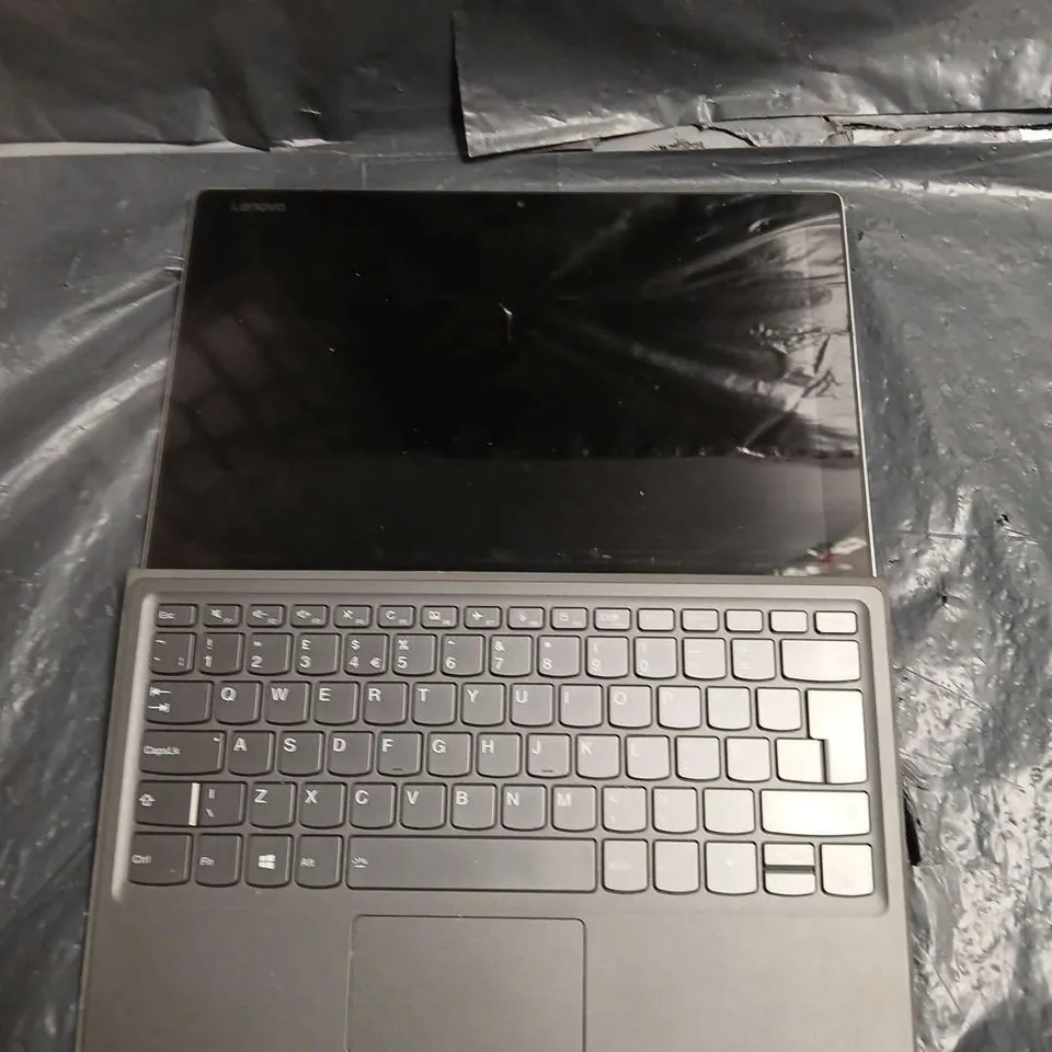 LENOVO MIIX 520-12IKB 2-IN-1 TABLET WITH KEYBOARD – INTEL CORE I5 (8TH GEN)