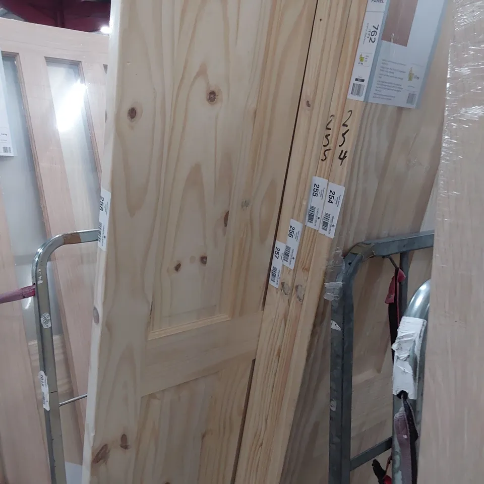 KNOTTY PINE 6 PANEL INTERNAL DOOR 1981 × 686mm