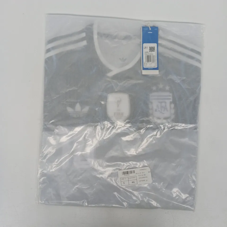 BAGGED ADIDAS ARGENTINA 26 AWAY MESSI JERSEY SIZE LARGE