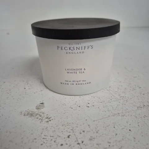 PECKSNIFF'S LAVENDER & WHITE TEA FRAGRANCED CANDLE β MADE IN ENGLAND