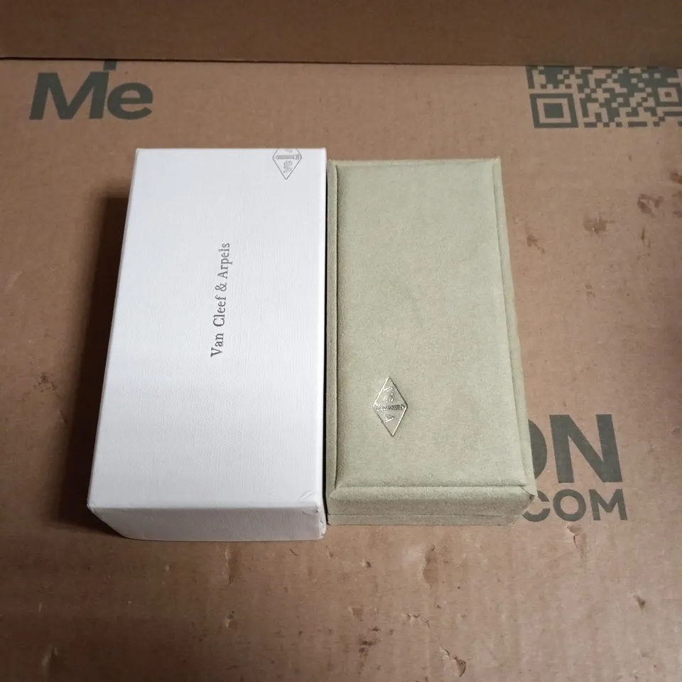 BOXED VAN CLEEF & ARPELS GOLD TONE BRACELET