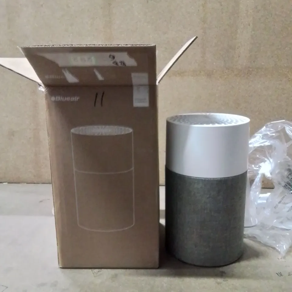 BOXED BLUEAIR DEHUMIDIFIER