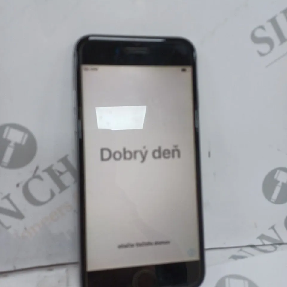 UNBOXED APPLE IPHONE 6 IN SILVER 