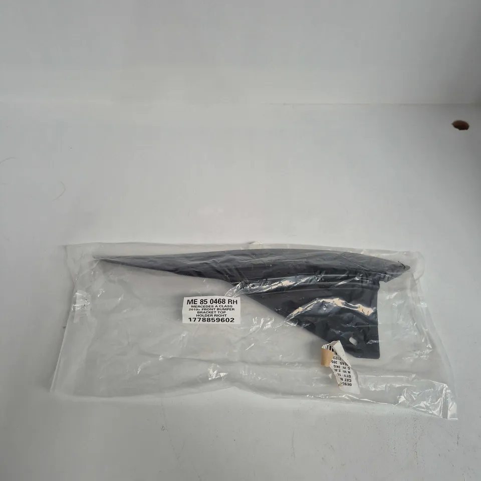 MERCEDES A-CLASS FRONT BUMPER BRACKET TOP HOLDER – RIGHT (RH) 2019– (OEM)
