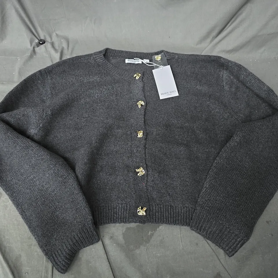 BRAVE SOUL CROP FIT CARDIGAN IN CHARCOAL - MEDIUM