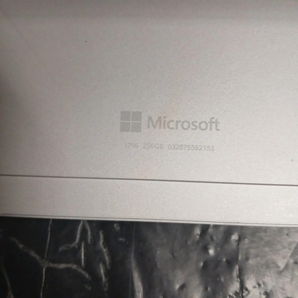 MICROSOFT TABLET