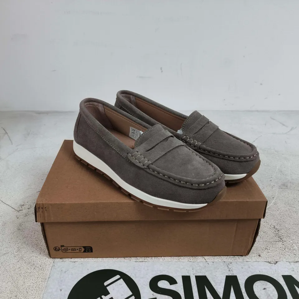 JO AND JOE LIMA LATTE SHOES SIZE 6 BOXED