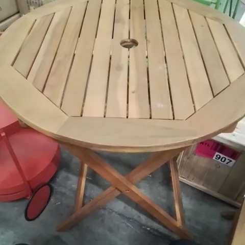 WOODEN TABLE