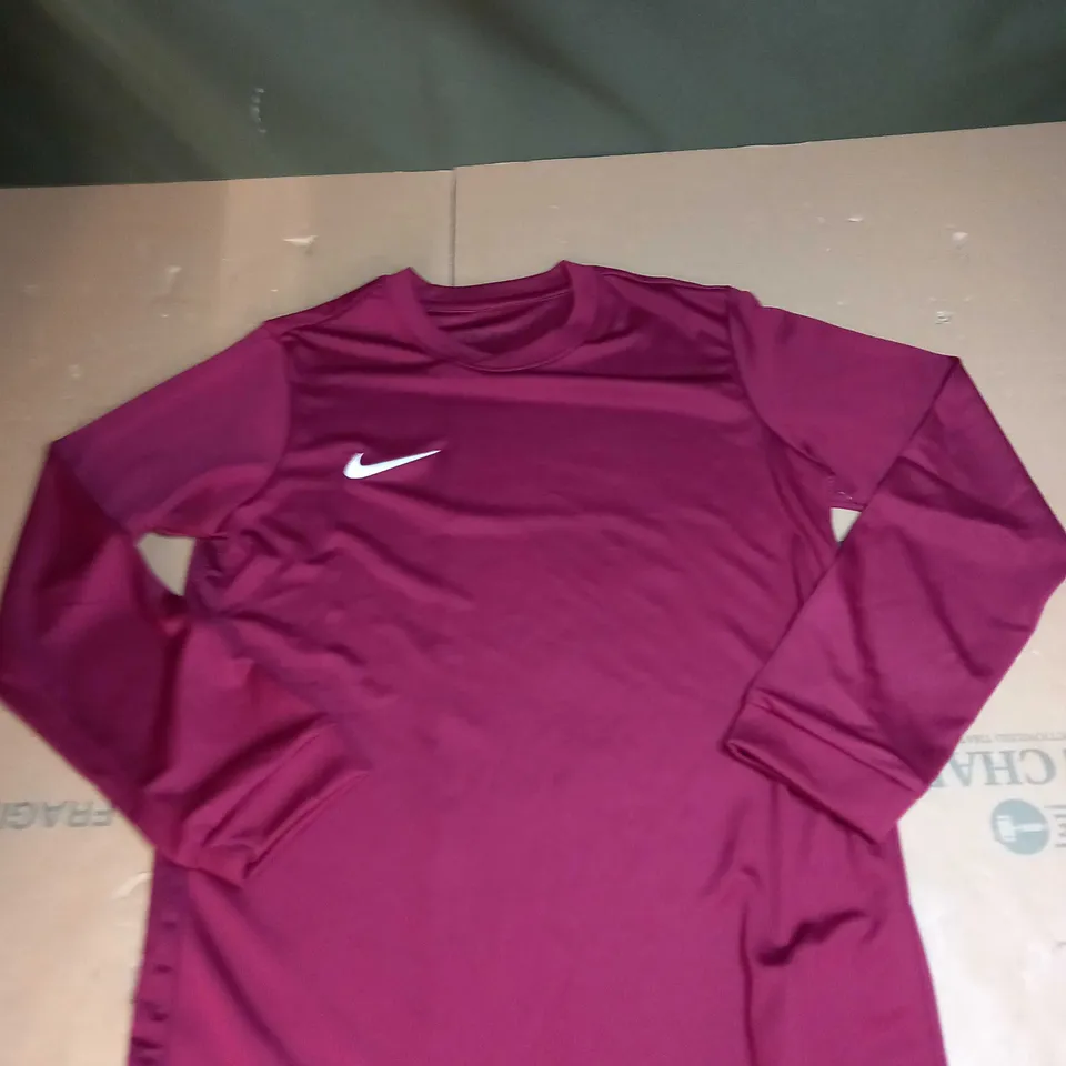 NIKE YOUTH UNISEX LONG SLEEVED SHIRT SIZE M